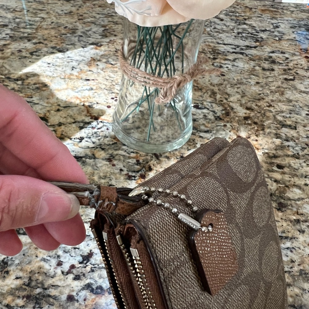 Coach Brown Wristlet - Picture 11 of 12